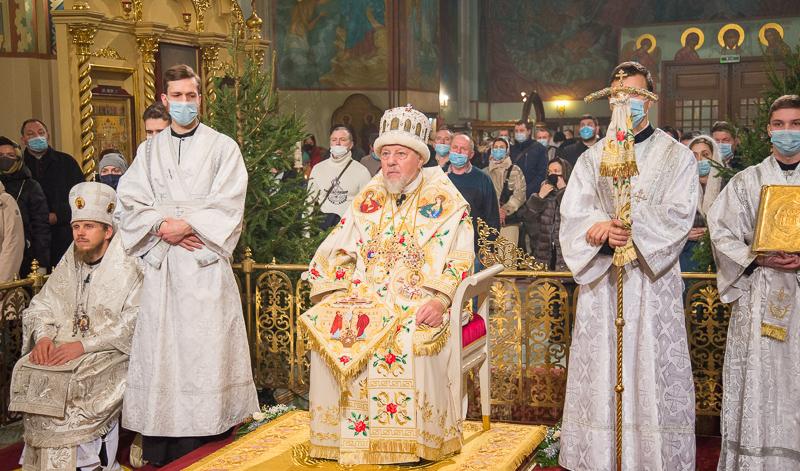 В праздник Рождества Христова Высокопреосвященнейший Митрополит Александр совершил Божественную литургию